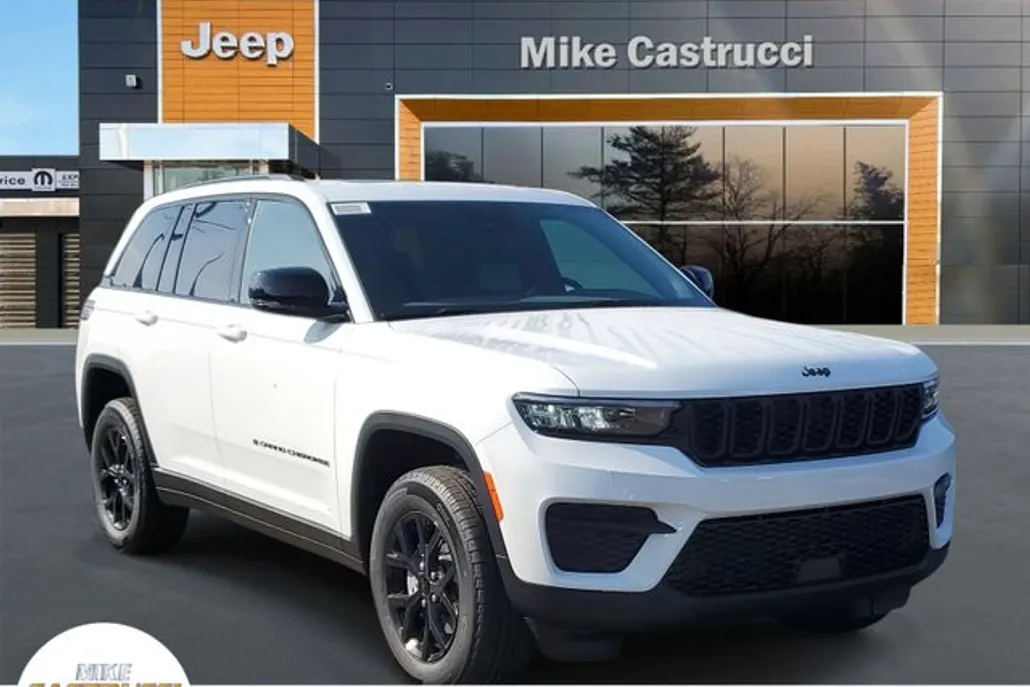 2025 Jeep Grand Cherokee Altitude photo 1
