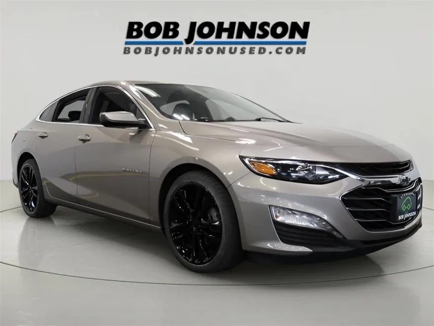 2022 Chevrolet Malibu 1LT photo 1