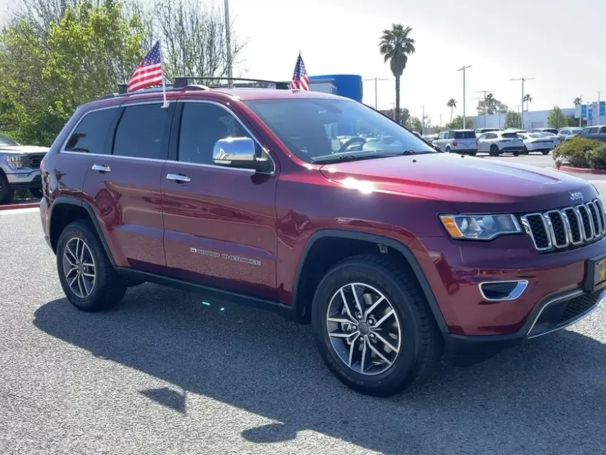 2022 Jeep Cherokee Limited photo 1