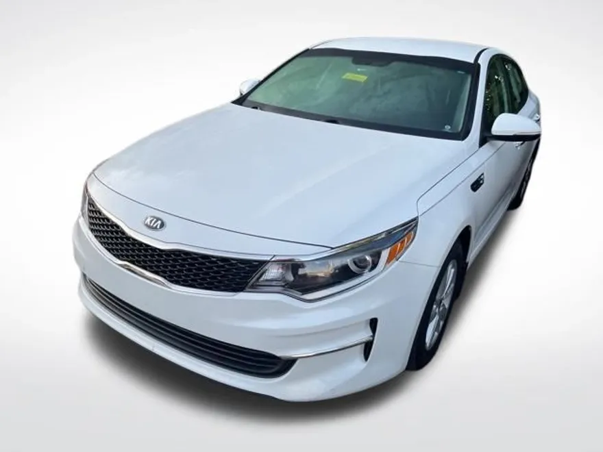 2016 Kia Optima LX photo 1