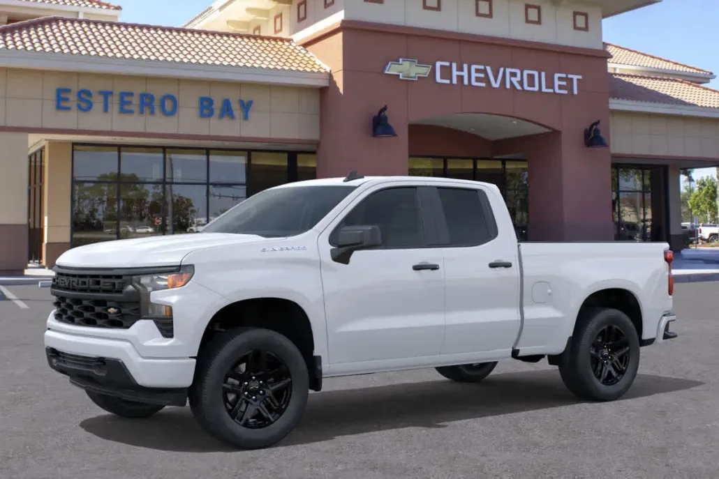 2026 Chevrolet Silverado 1500 Custom photo 1