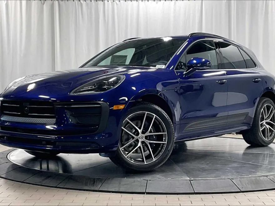 2025 Porsche Macan 4 photo 1