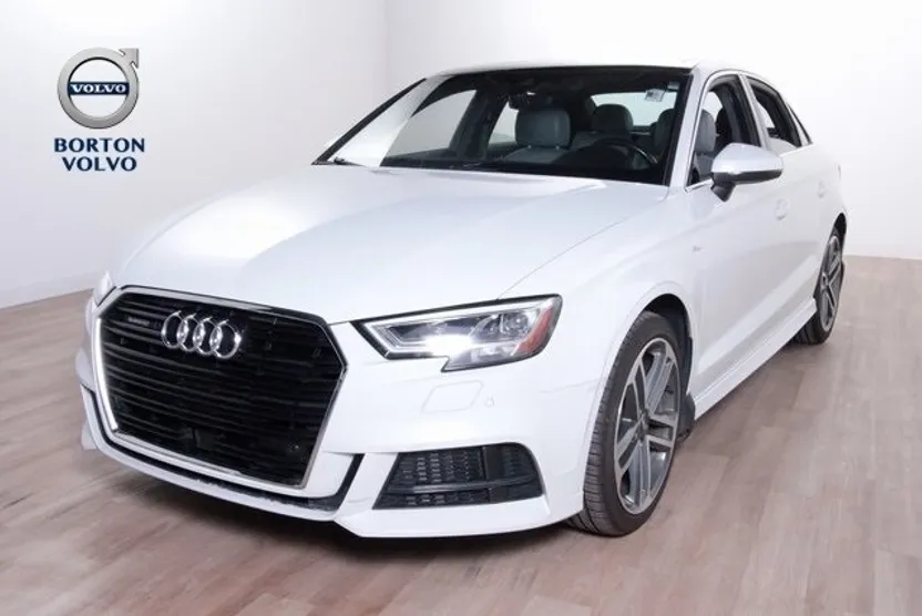 2017 Audi A3 2.0T Prestige Quattro photo 1