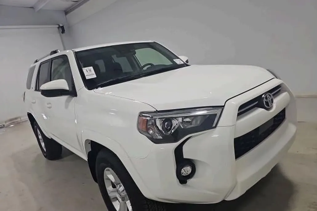 2024 Toyota 4Runner SR5 photo 1