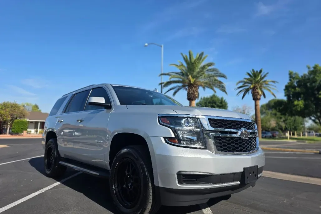 2015 Chevrolet Tahoe LT photo 1