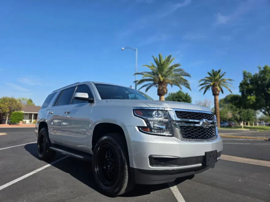 2015 Chevrolet Tahoe LT photo 1