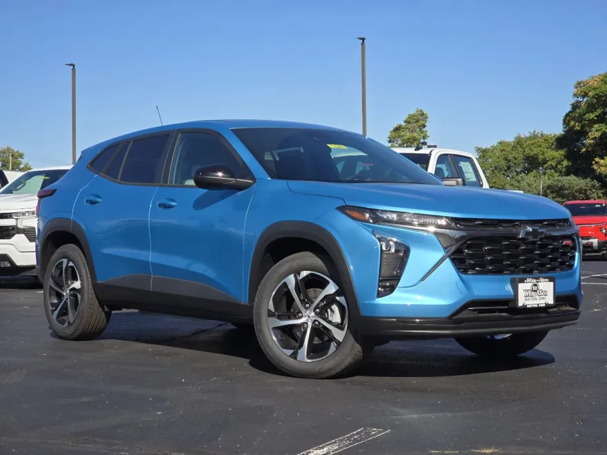 2025 Chevrolet Trax photo 1