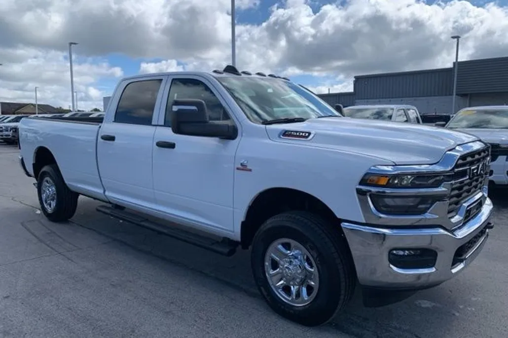 2025 Ram 2500 Tradesman photo 1