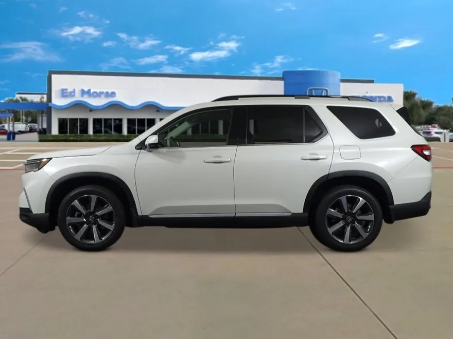 2025 Honda Pilot Touring photo 1