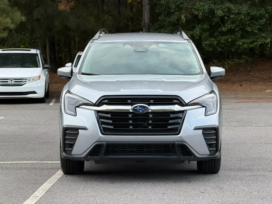 2025 Subaru Ascent Premium photo 1