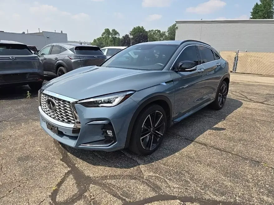 2022 Infiniti QX55 Essential photo 1