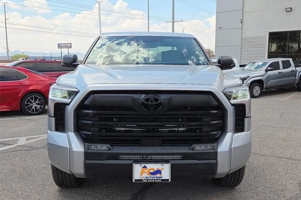 2025 Toyota Tundra SR5 photo 1