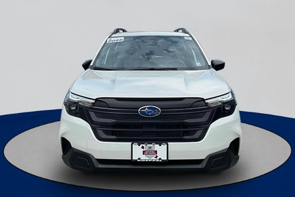 2025 Subaru Forester Base photo 1