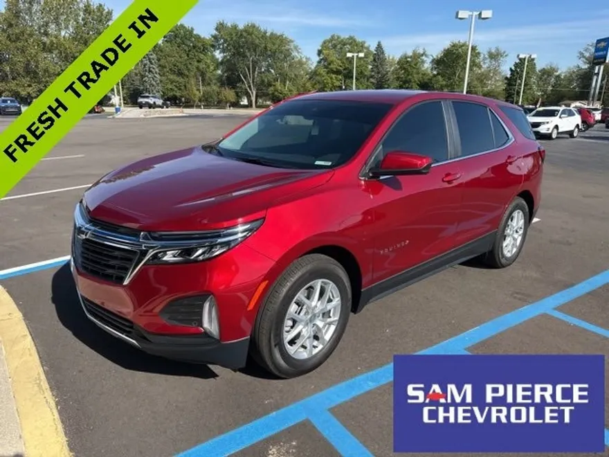 2024 Chevrolet Equinox LT photo 1