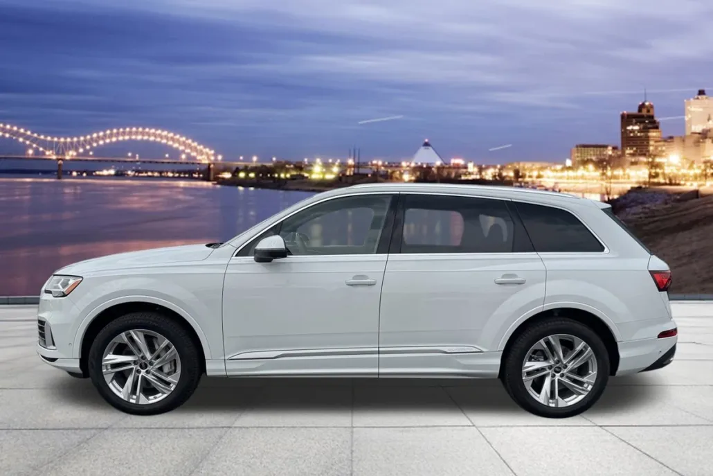 2023 Audi Q7 45 Premium photo 1