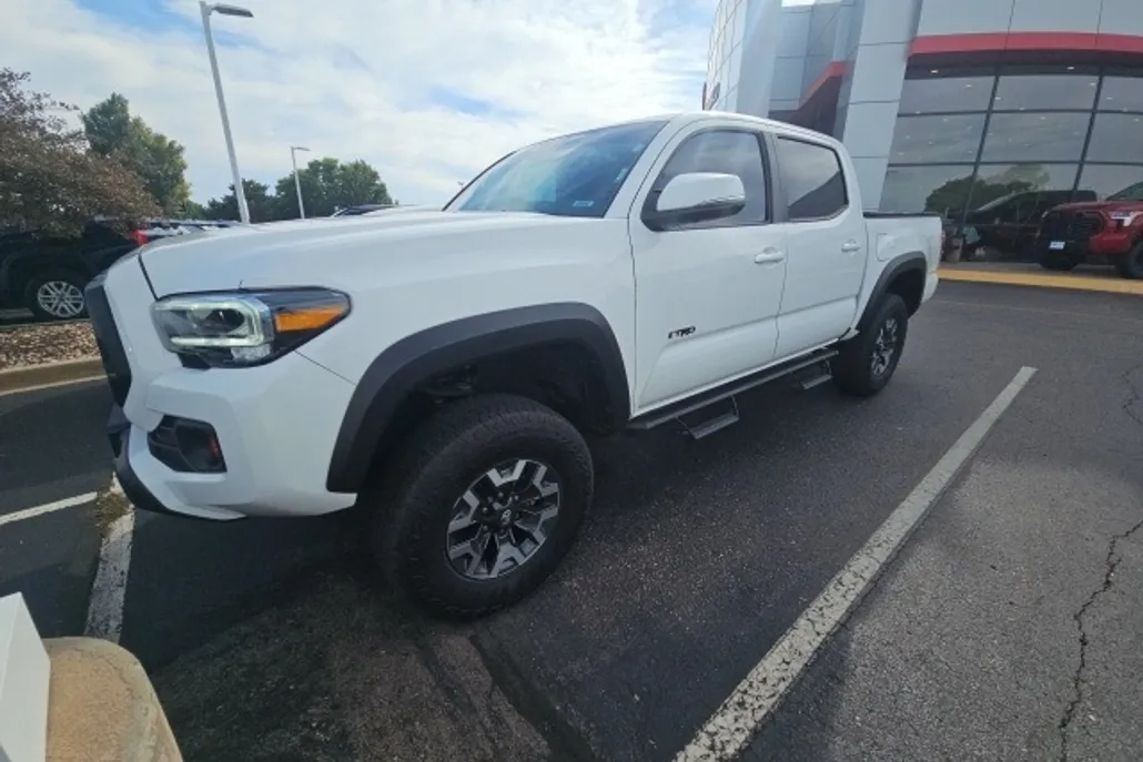 2023 Toyota Tacoma SR 4x4 Double Cab photo 1