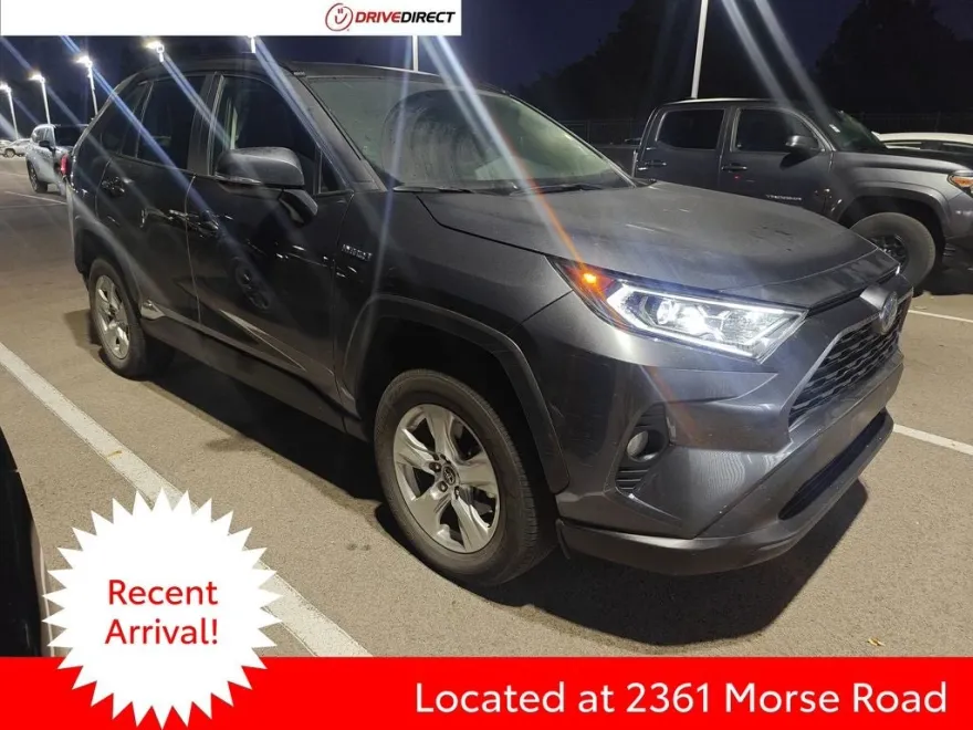 2020 Toyota RAV4 Hybrid XLE photo 1