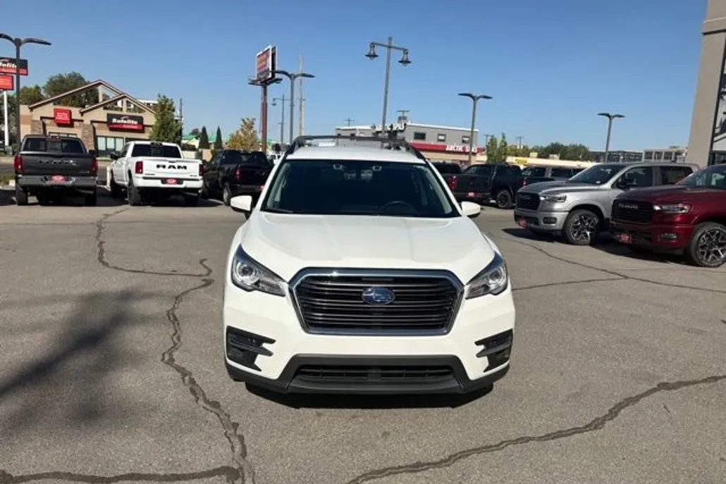 2022 Subaru Ascent Premium photo 1