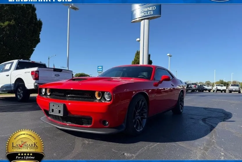 2023 Dodge Challenger R/T Scat Pack photo 1