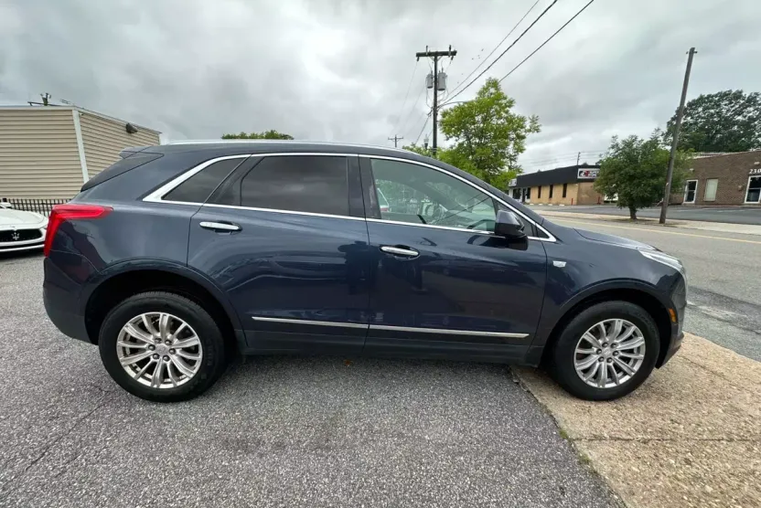 2018 Cadillac XT5 Sport photo 1