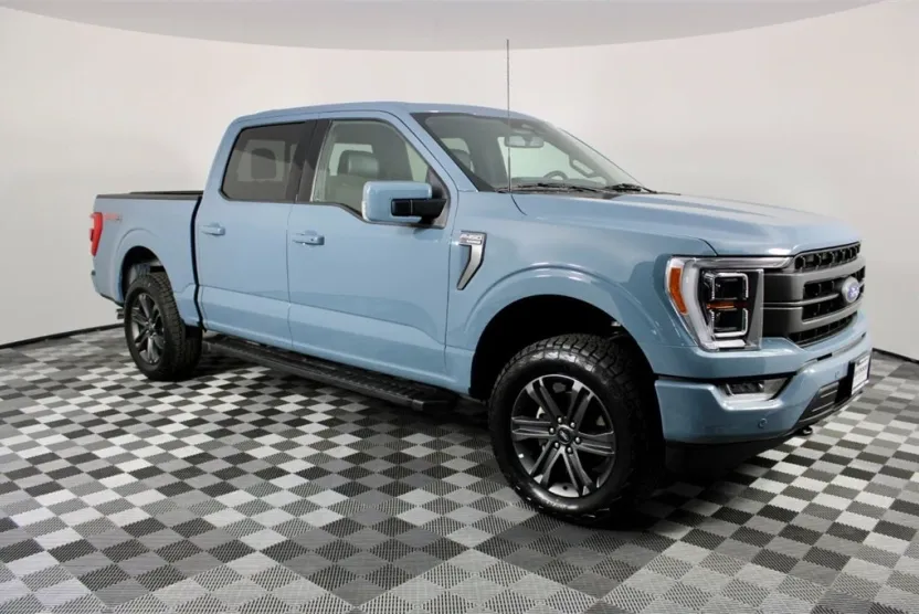 2023 Ford F-150 Lariat photo 1