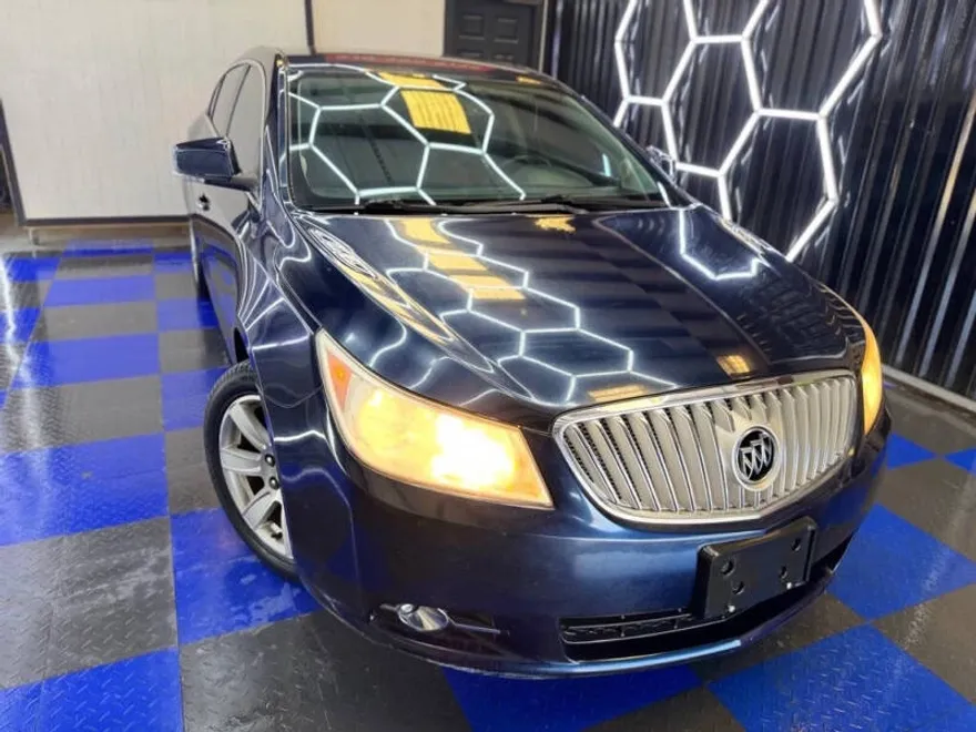2011 Buick LaCrosse CXL photo 1