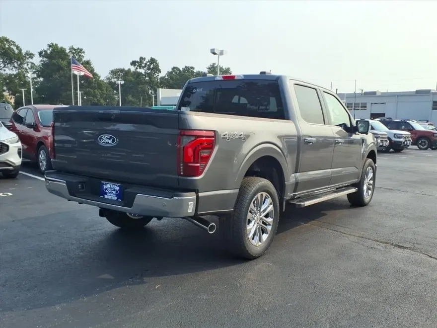2025 Ford F-150 Lariat photo 1