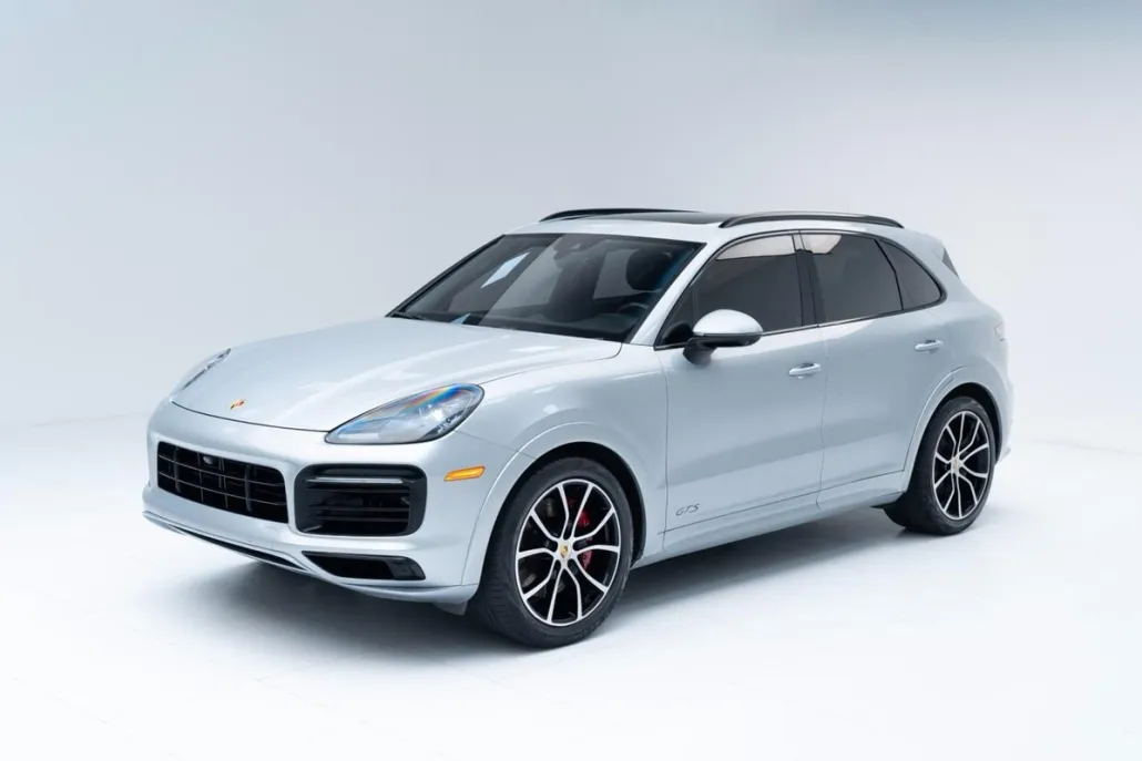 2021 Porsche Cayenne GTS photo 1