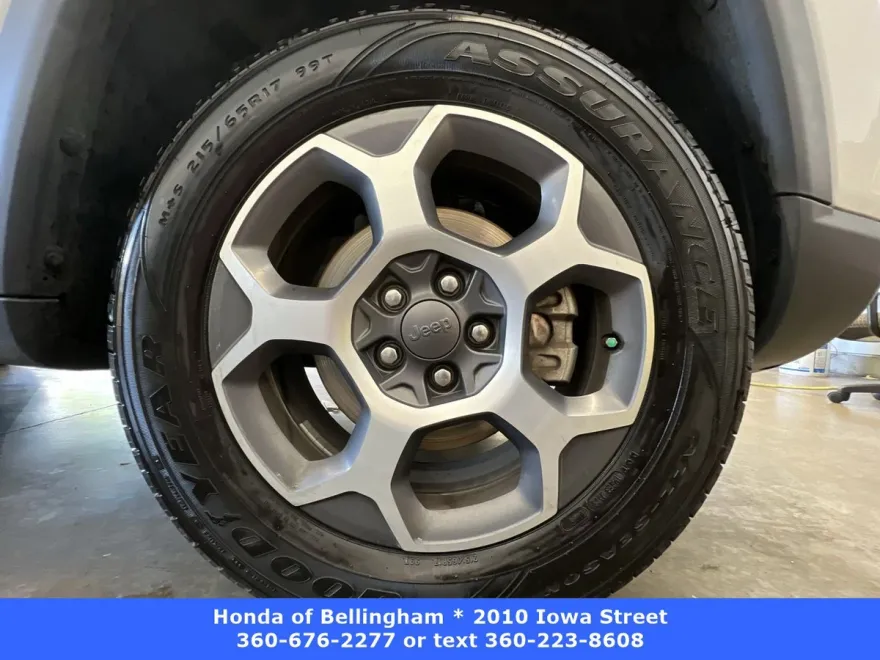 2022 Jeep Compass Trailhawk photo 1