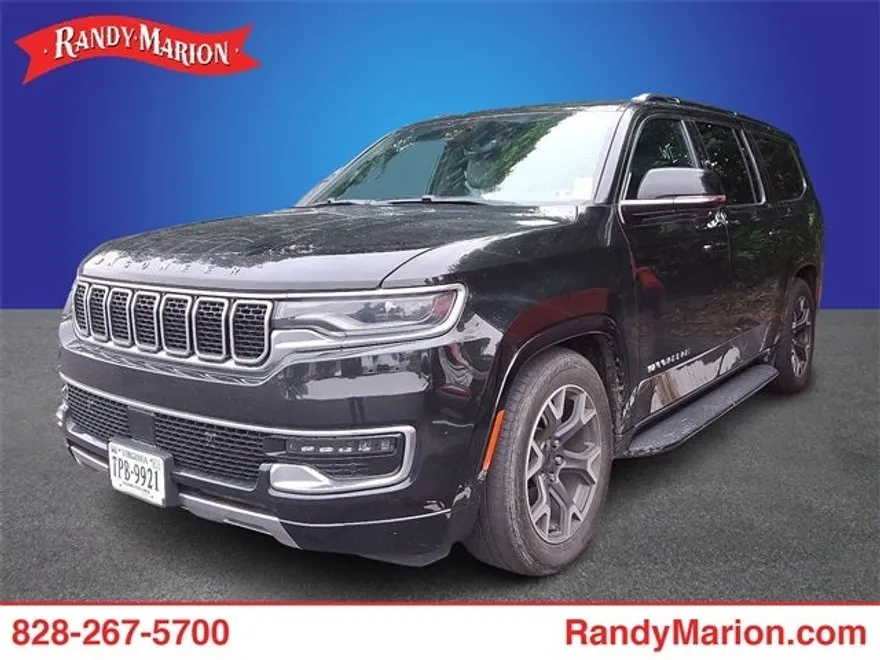 2023 Jeep Wagoneer L Series III photo 1