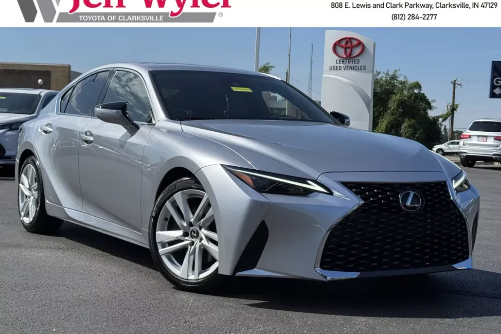 2024 Lexus IS 300 photo 1