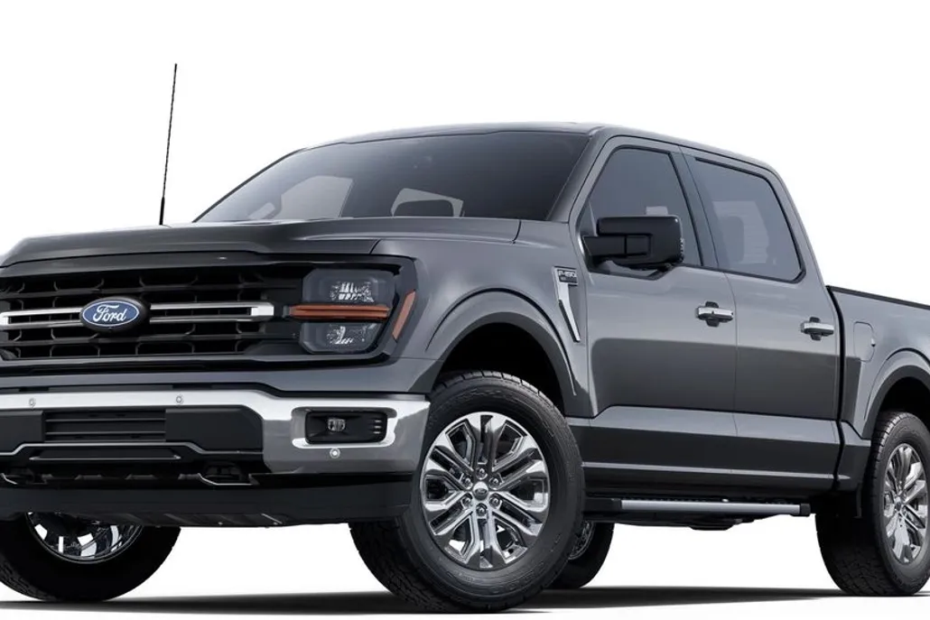 2025 Ford F-150 XLT photo 1