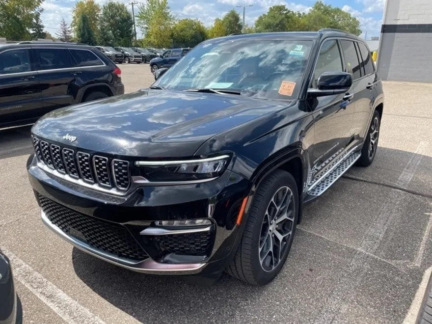 2024 Jeep Grand Cherokee Summit Reserve photo 1