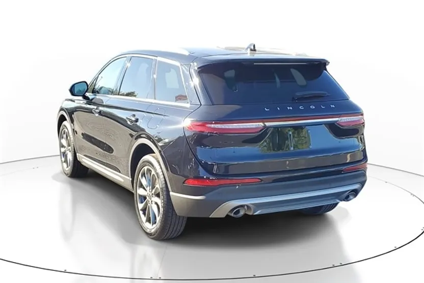 2021 Lincoln Corsair Standard photo 1