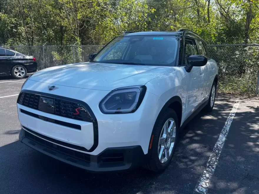 2025 Mini Countryman S ALL4 photo 1