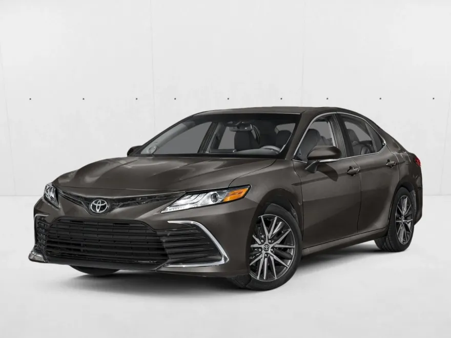 2023 Toyota Camry XLE photo 1