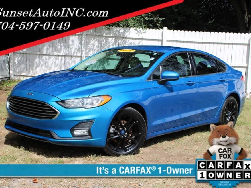2020 Ford Fusion SE photo 1