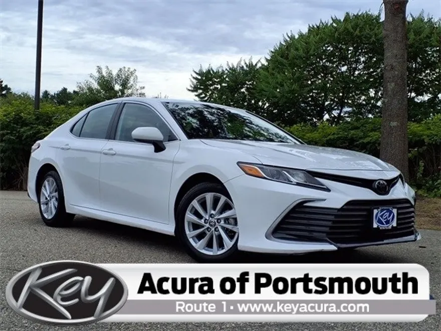 2024 Toyota Camry LE photo 1