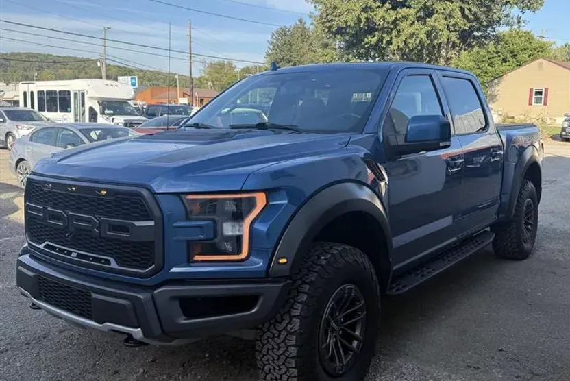 2020 Ford F-150 Raptor photo 1