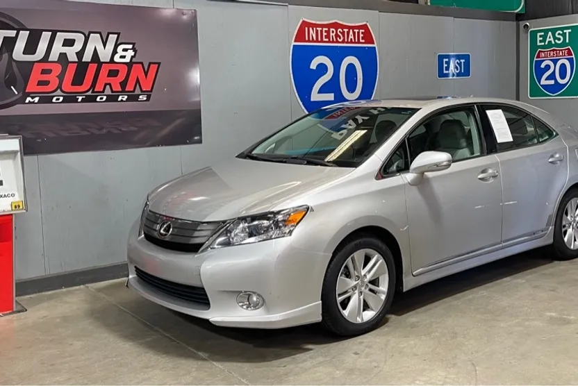 2011 Lexus HS 250h photo 1