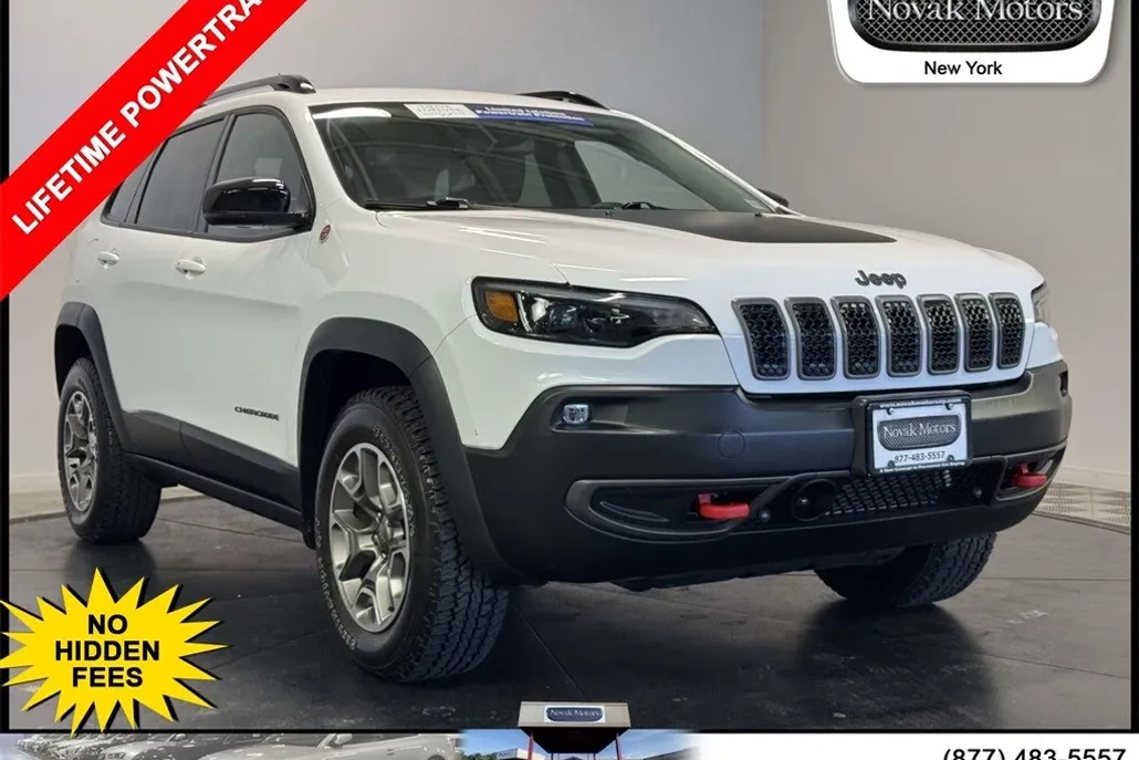 2022 Jeep Cherokee Trailhawk photo 1
