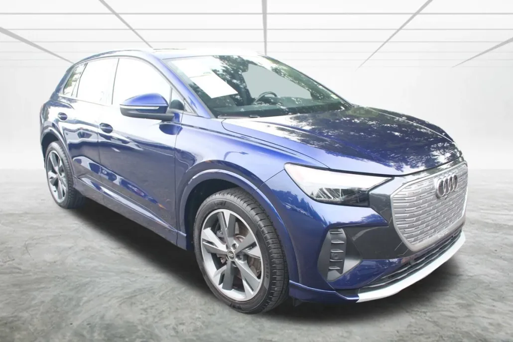 2022 Audi Q4 E-tron Premium Plus photo 1