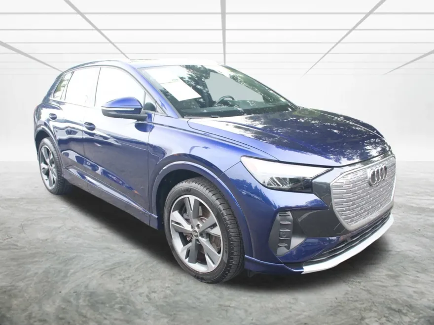 2022 Audi Q4 E-tron Premium Plus photo 1
