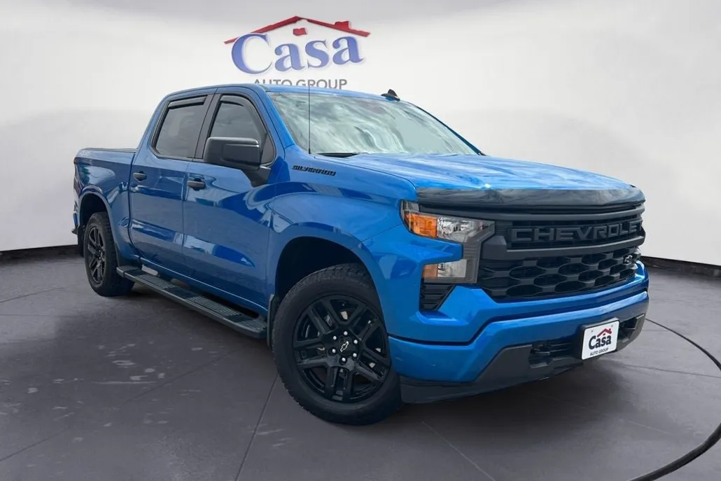 2023 Chevrolet Silverado 1500 Custom photo 1