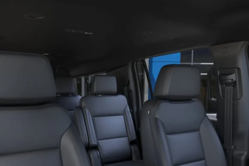 2025 Chevrolet Suburban LT photo 1