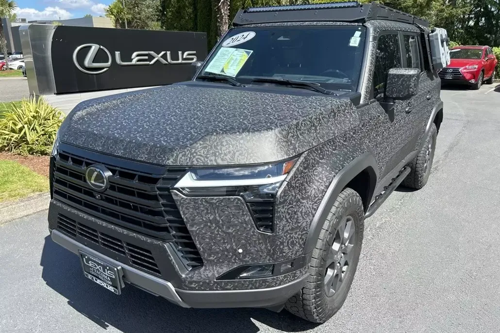 2024 Lexus GX 550 Overtrail photo 1