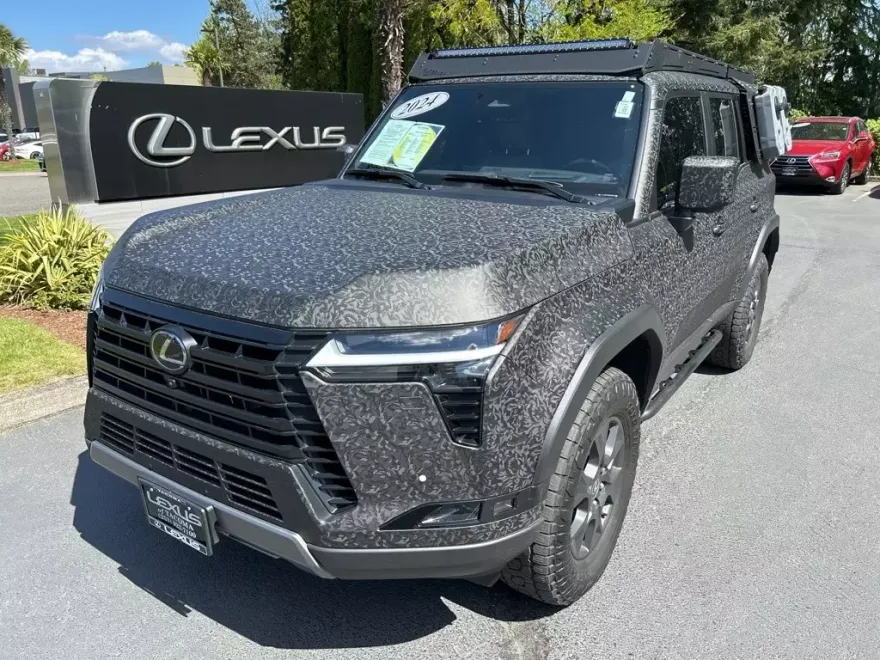 2024 Lexus GX 550 Overtrail photo 1