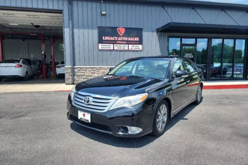 2011 Toyota Avalon Base photo 1