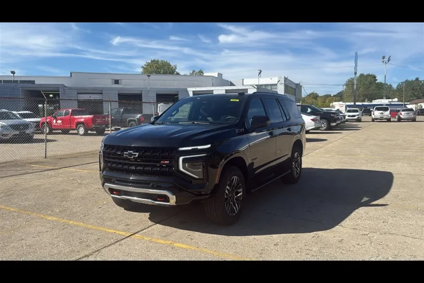 2026 Chevrolet Tahoe Z71 photo 1