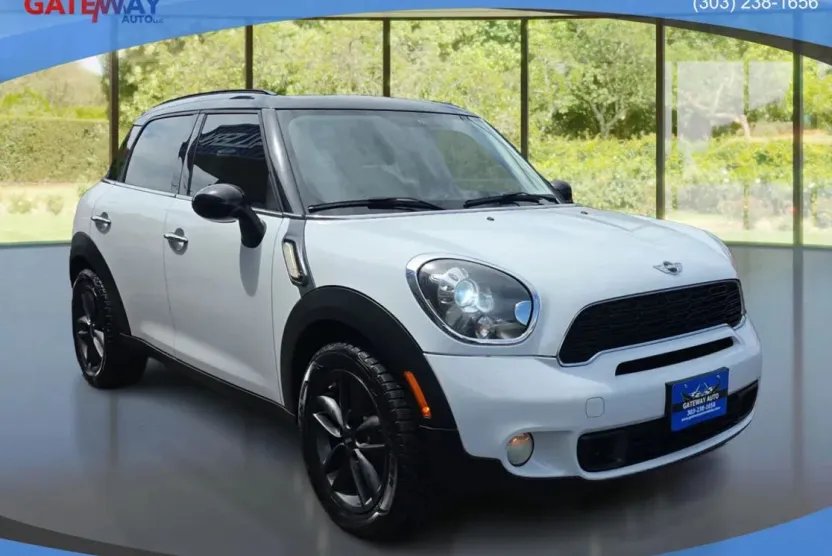 2013 Mini Countryman S photo 1